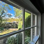 Riverside Mews - High Street *