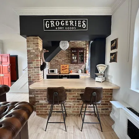 Riverside Mews - High Street * Yarm