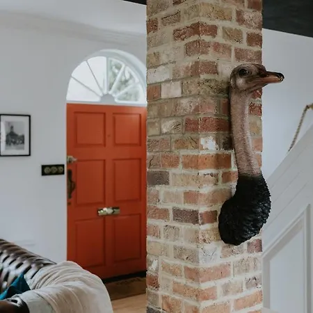 Riverside Mews - High Street Holiday home *